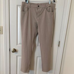 Travis Matthew Men's Open to Close Pants Size 38 waist
